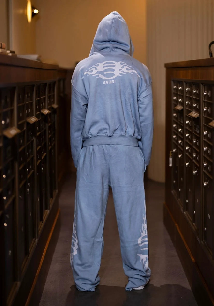 Av3ri Blue Flame Sweatsuit White/Blue