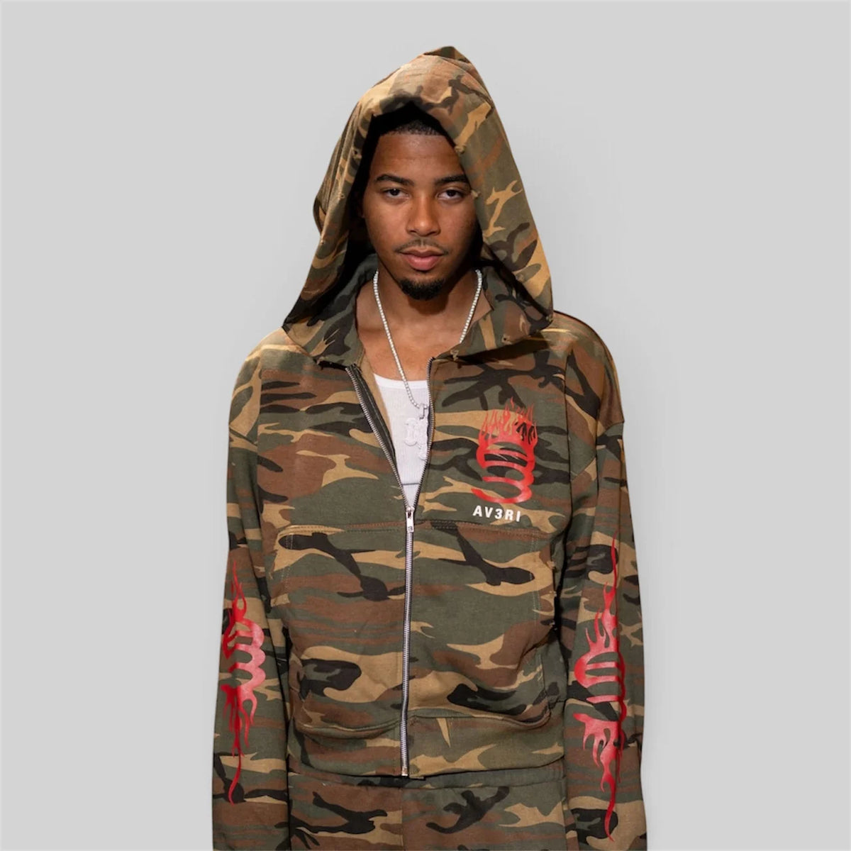Av3ri Camo Flame Sweatsuit Red/Camo